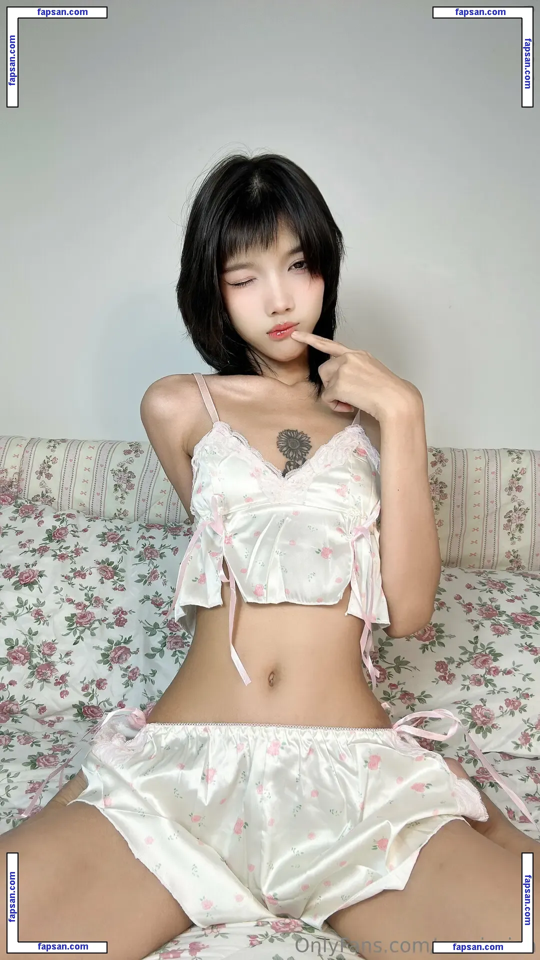 namiasian nude photo #0027 from OnlyFans