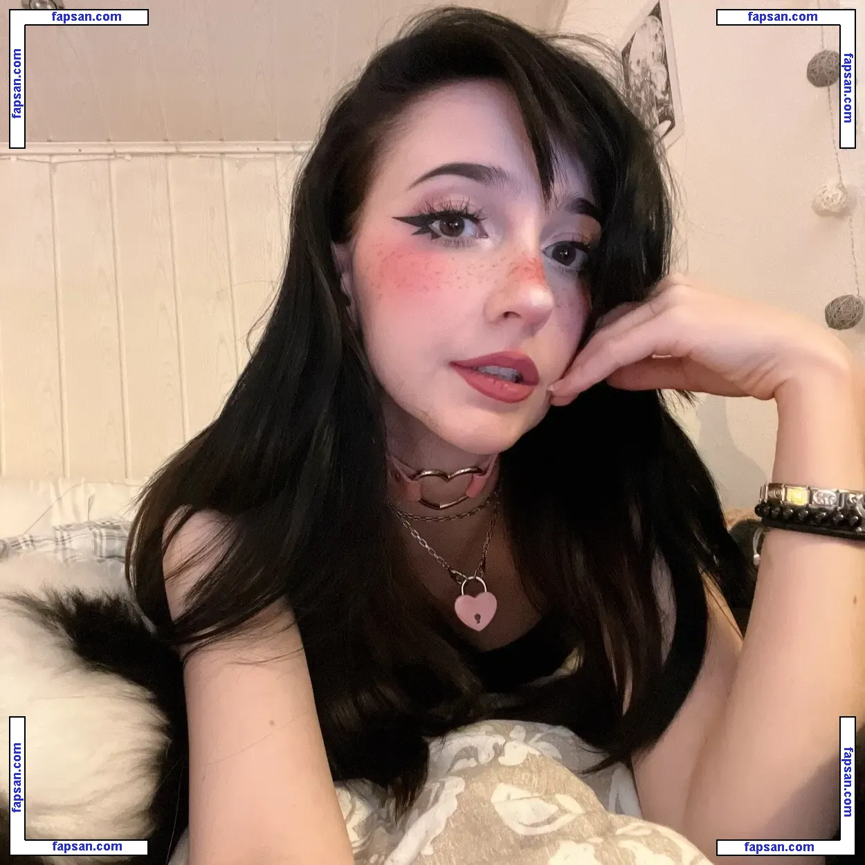 Nananightray Asmr nude photo #0018 from OnlyFans