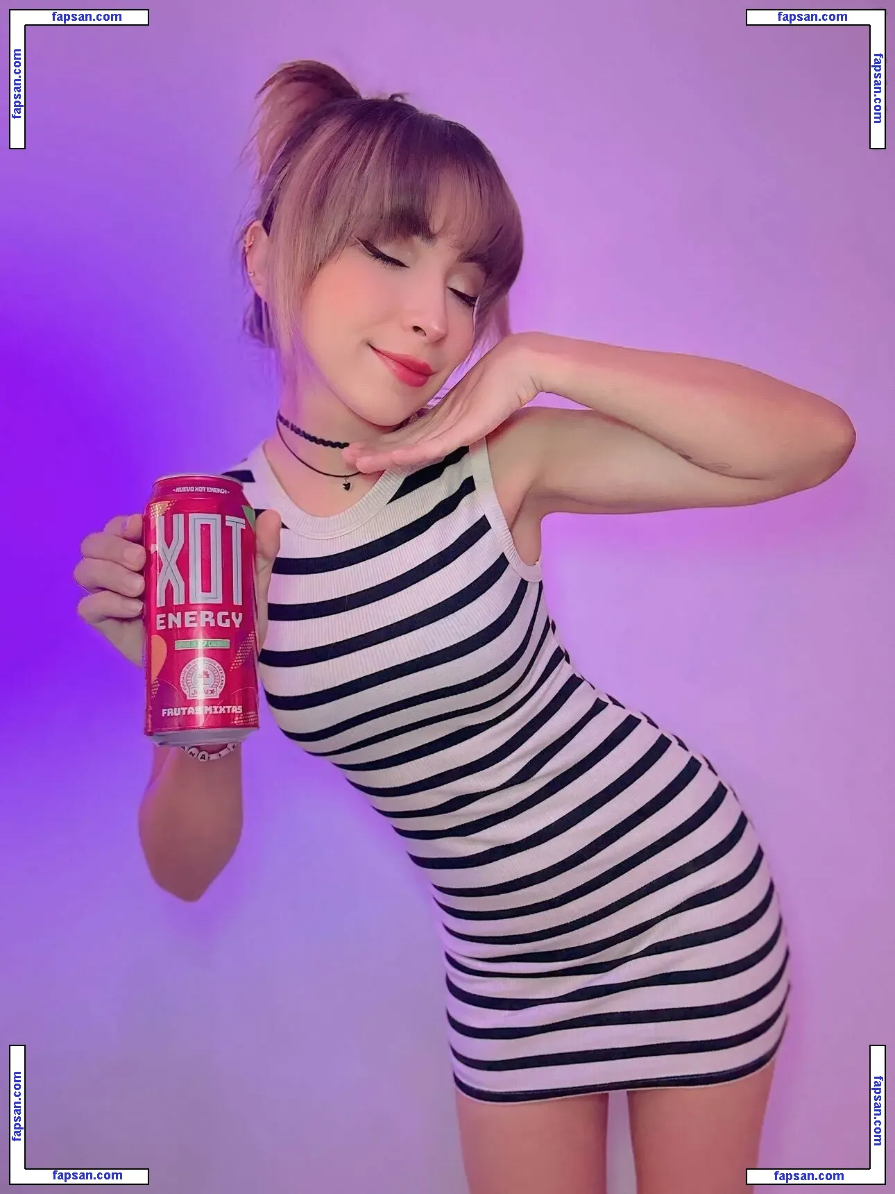Nanatyx nude photo #0019 from OnlyFans