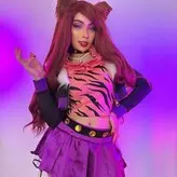 Nanatyx голая #0043