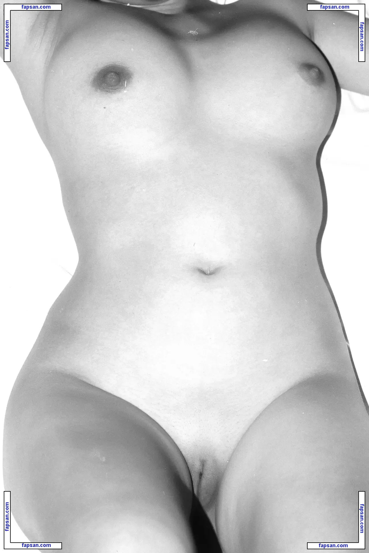 Nanaxir голая фото #0003 с Онлифанс