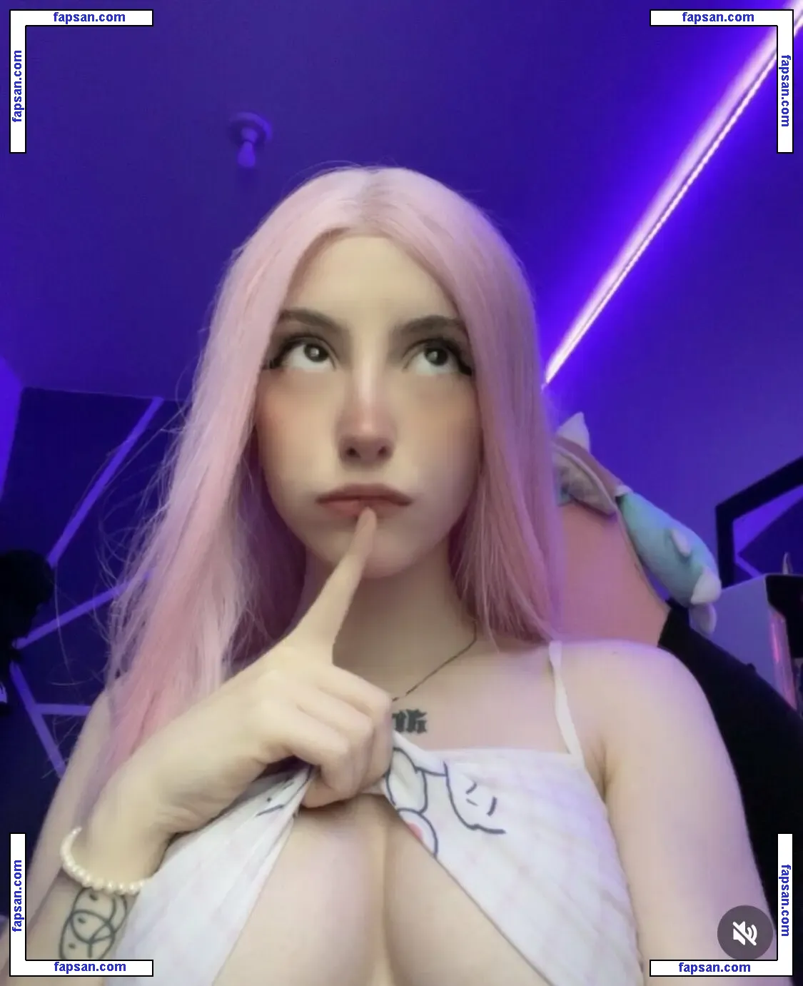 Nanychan nude photo #0004 from OnlyFans