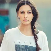 Naomi Scott голая #0039