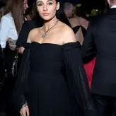 Naomi Scott голая #0158