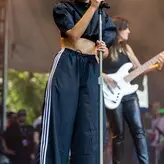 Naomi Scott голая #0186