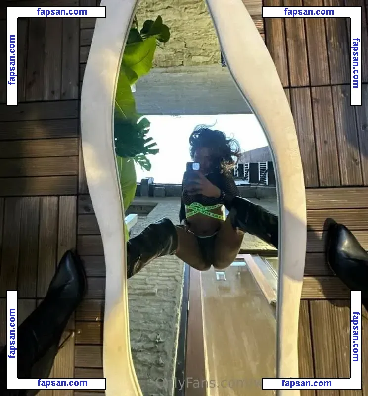 Naomi Whistledown голая фото #0008 с Онлифанс