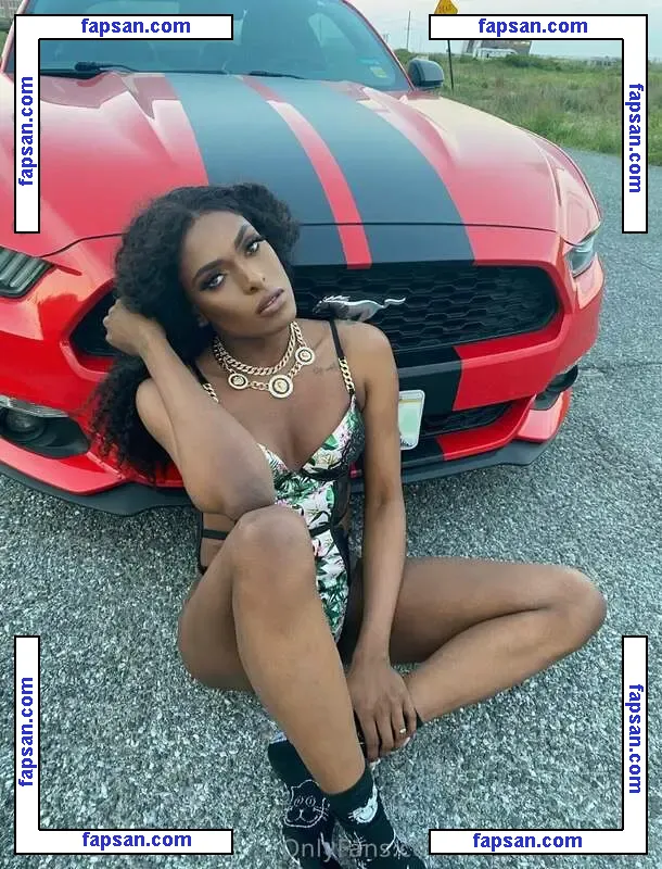 Naomi Whistledown голая фото #0016 с Онлифанс