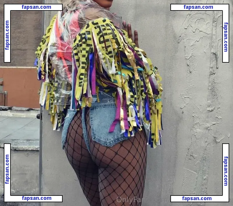 Naomi Whistledown голая фото #0023 с Онлифанс