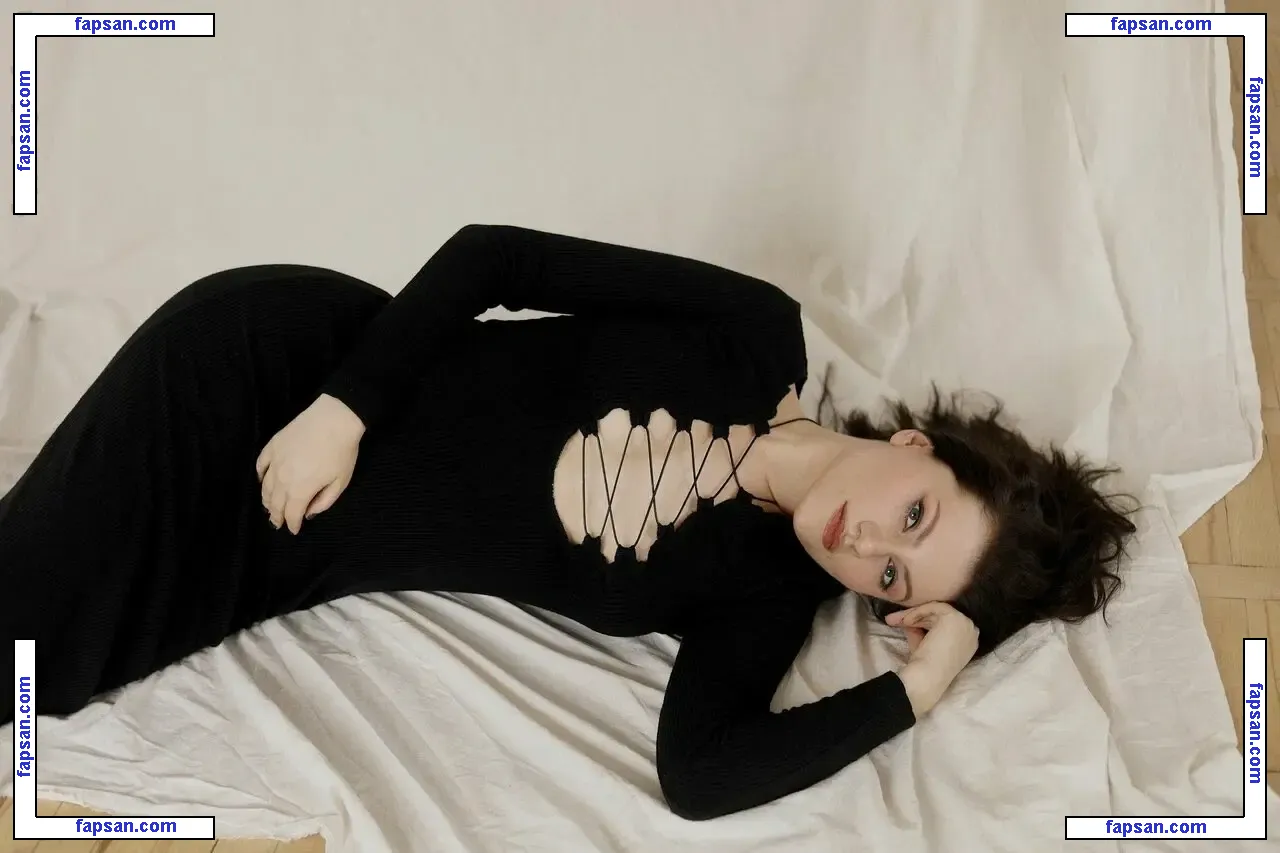 Nastya_rosse nude photo #0005 from OnlyFans