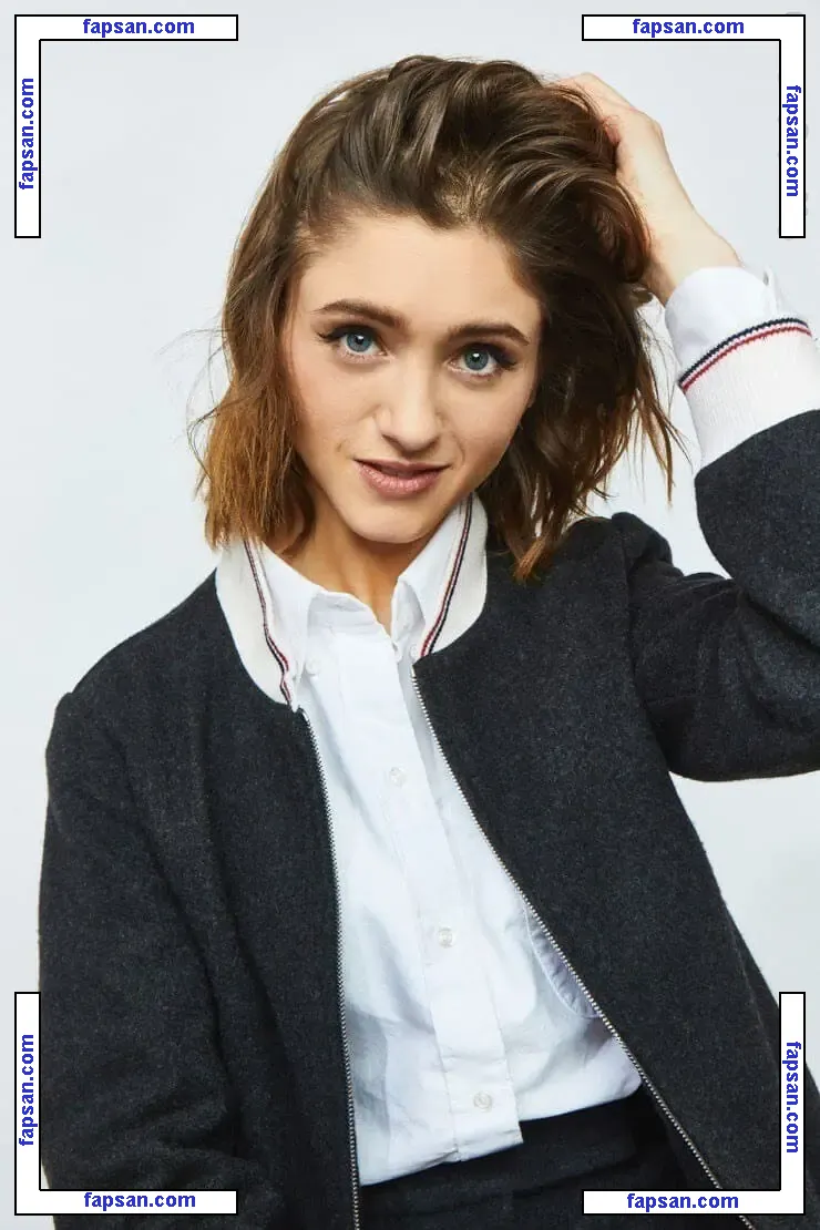 Natalia Dyer голая фото #0146 с Онлифанс