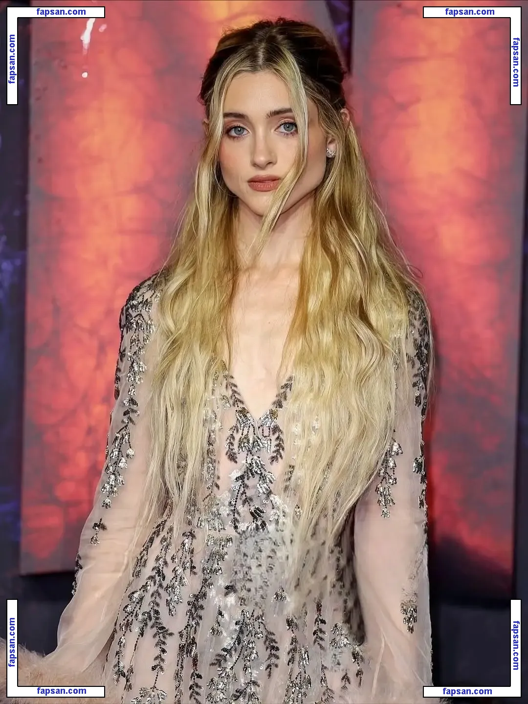 Natalia Dyer голая фото #0226 с Онлифанс