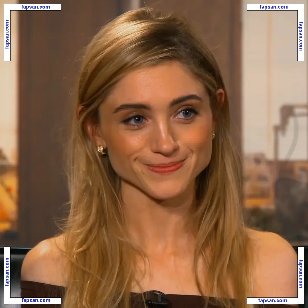 Natalia Dyer голая фото #0252 с Онлифанс