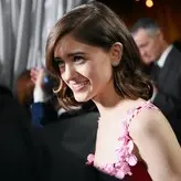 Natalia Dyer голая #0127