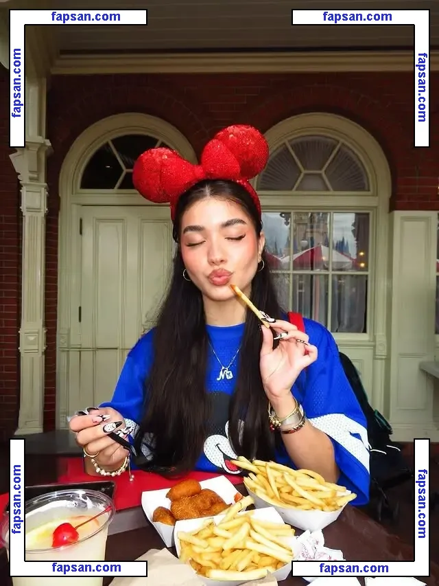 Natalia Estrada голая фото #0020 с Онлифанс