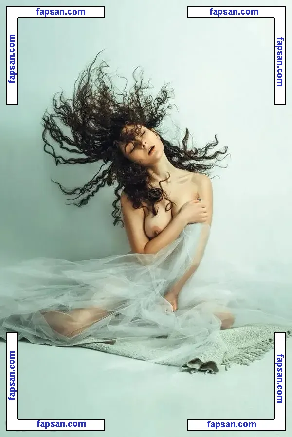 Natalia Olednik nude photo #0008 from OnlyFans