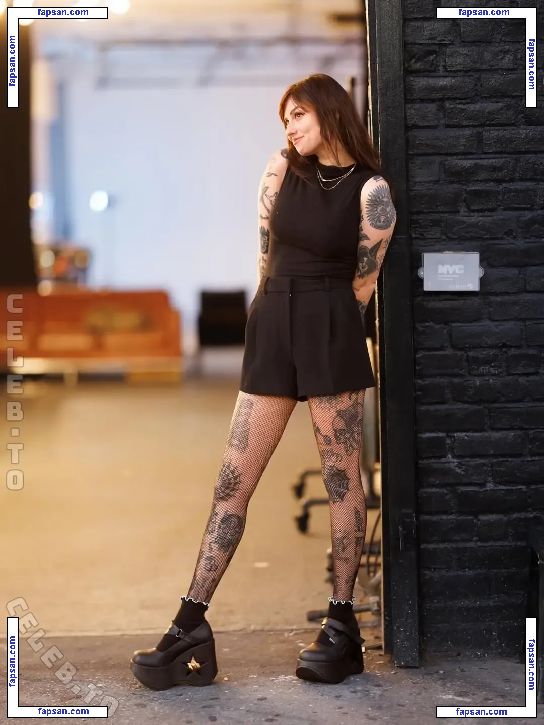 Natalie Cuomo голая фото #0033 с Онлифанс