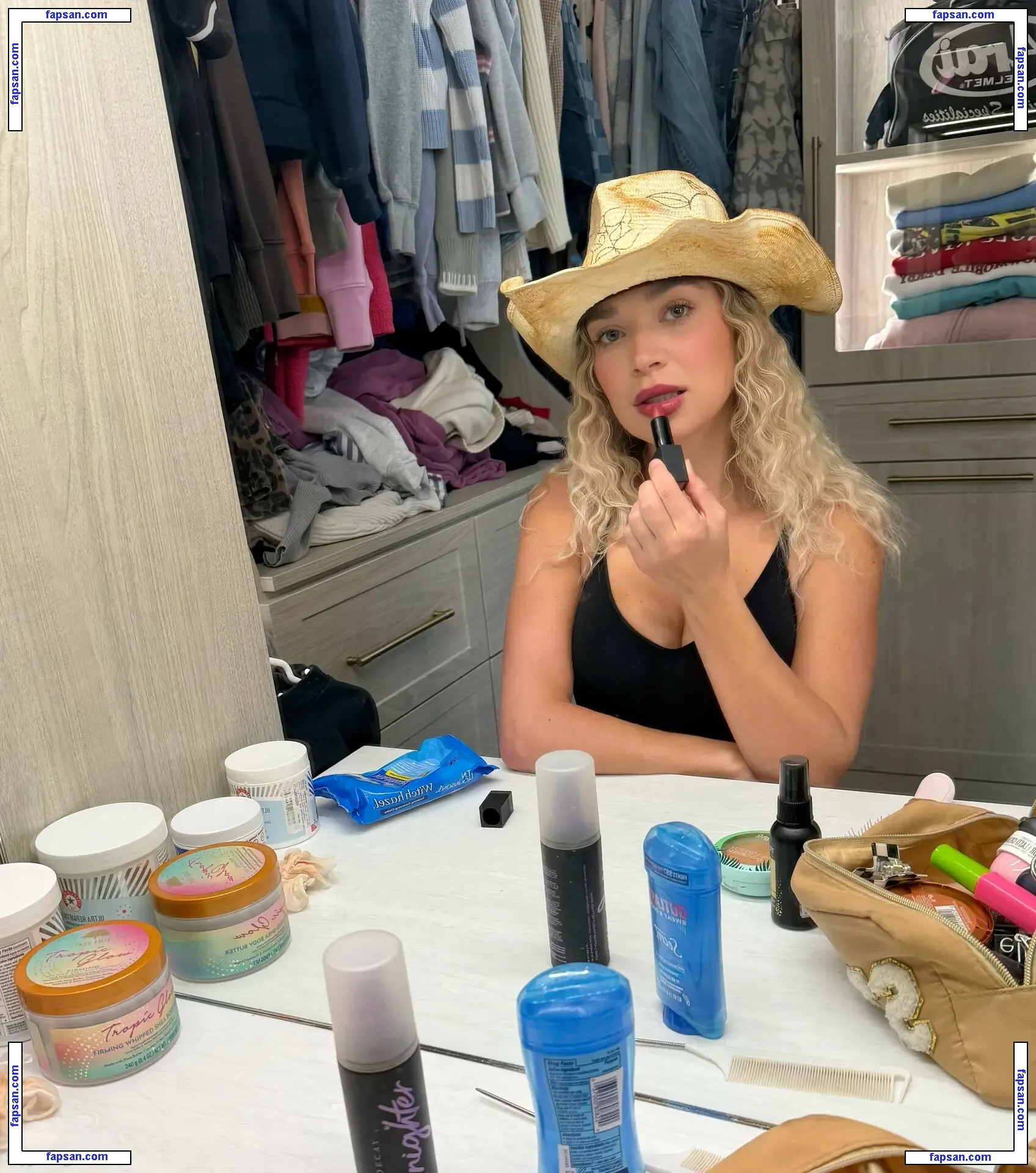 Natalie Decker голая фото #0271 с Онлифанс