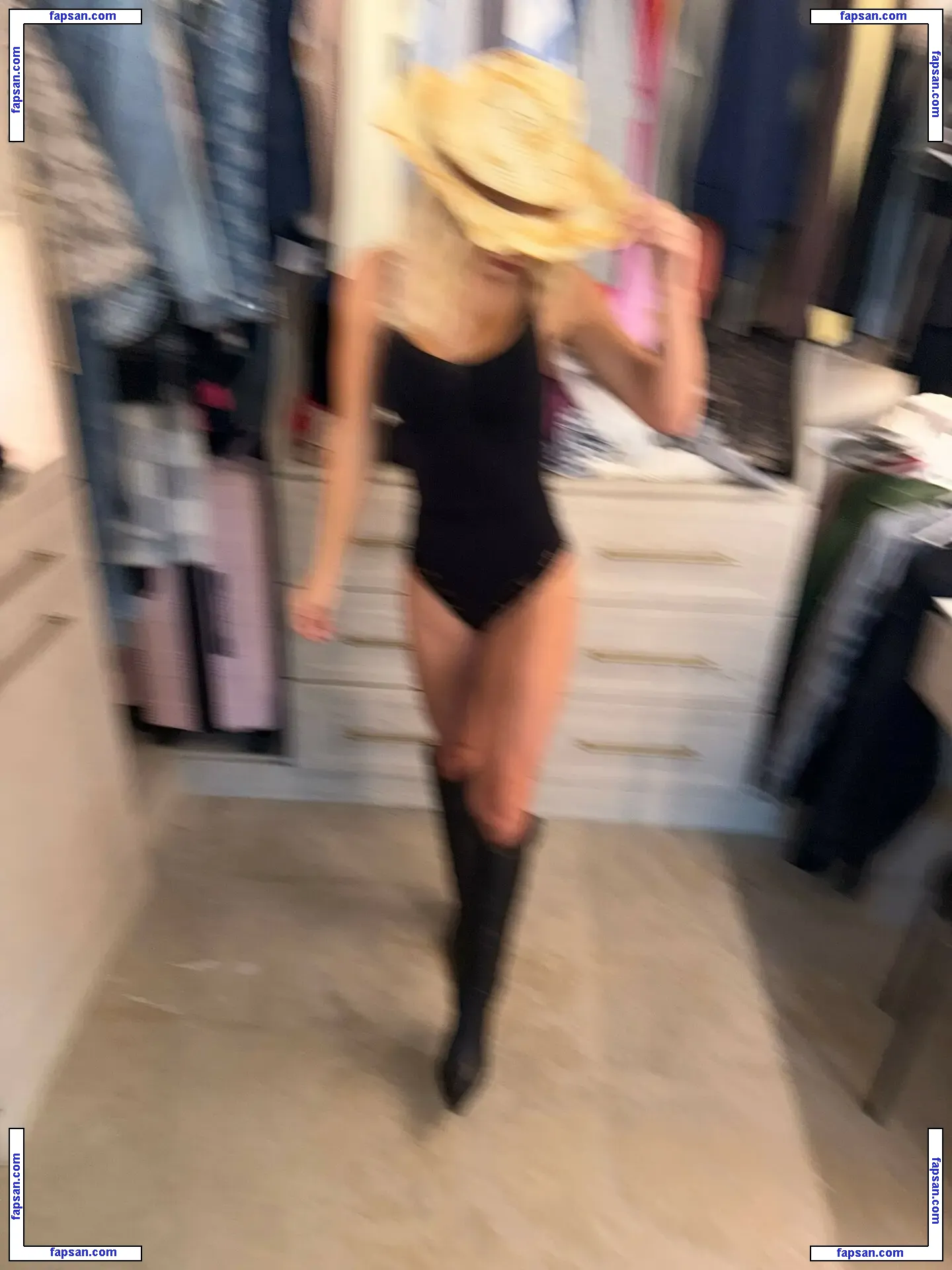 Natalie Decker голая фото #0288 с Онлифанс