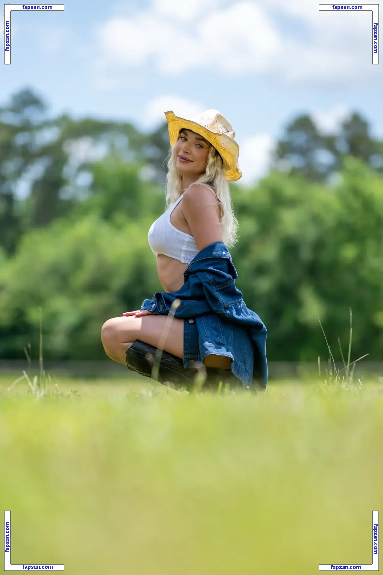 Natalie Decker nude photo #0303 from OnlyFans