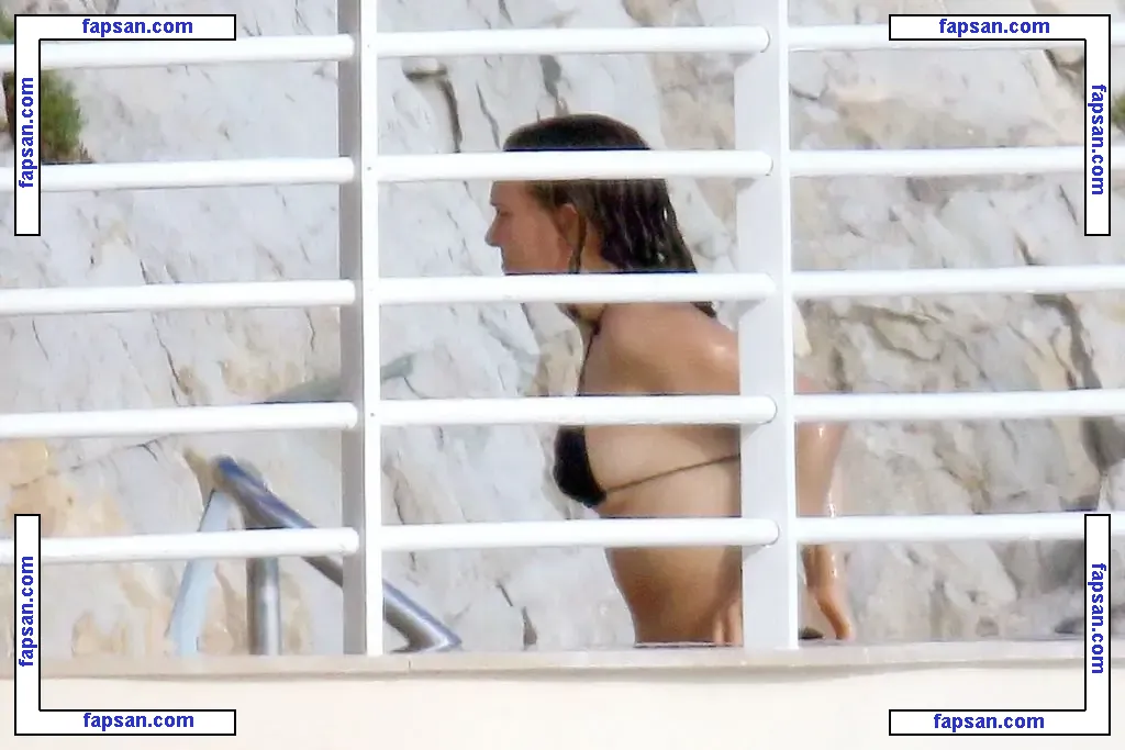 Natalie Portman nude photo #0113 from OnlyFans