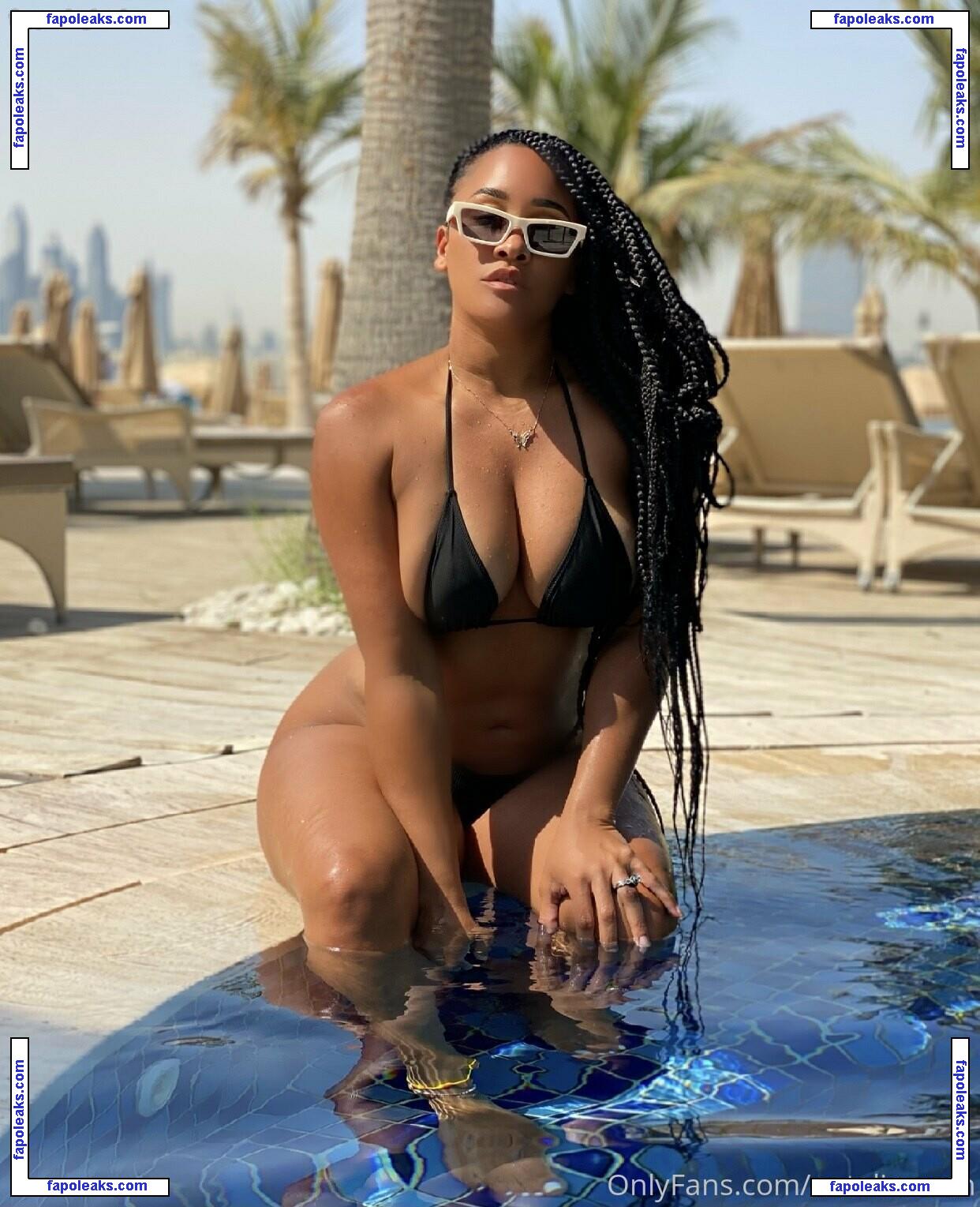 natalienunn / realmissnatalienunn nude photo #0008 from OnlyFans