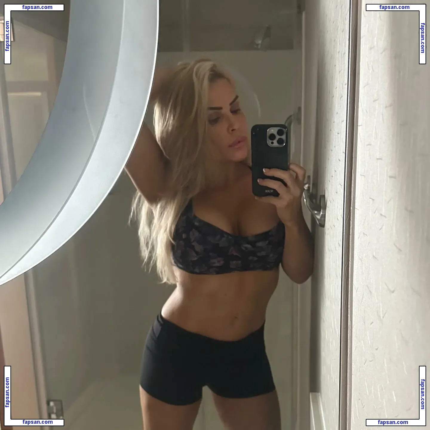 Natalya Neidhart голая фото #0103 с Онлифанс