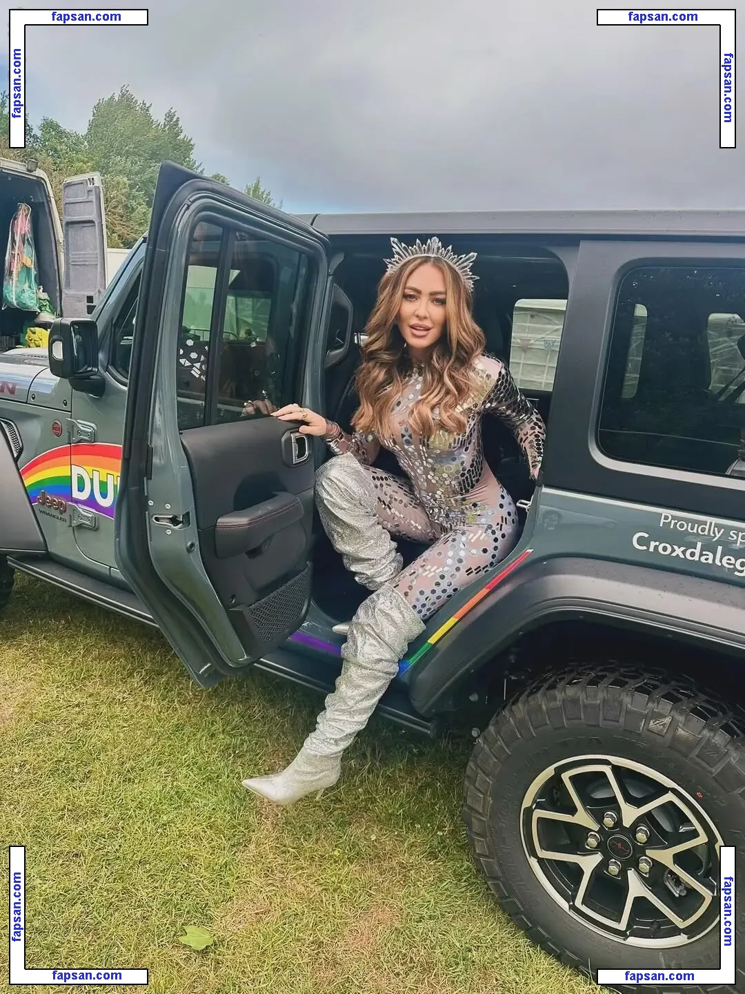 Natasha Hamilton nude photo #0200 from OnlyFans