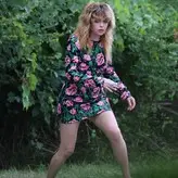 Natasha Lyonne голая #0102