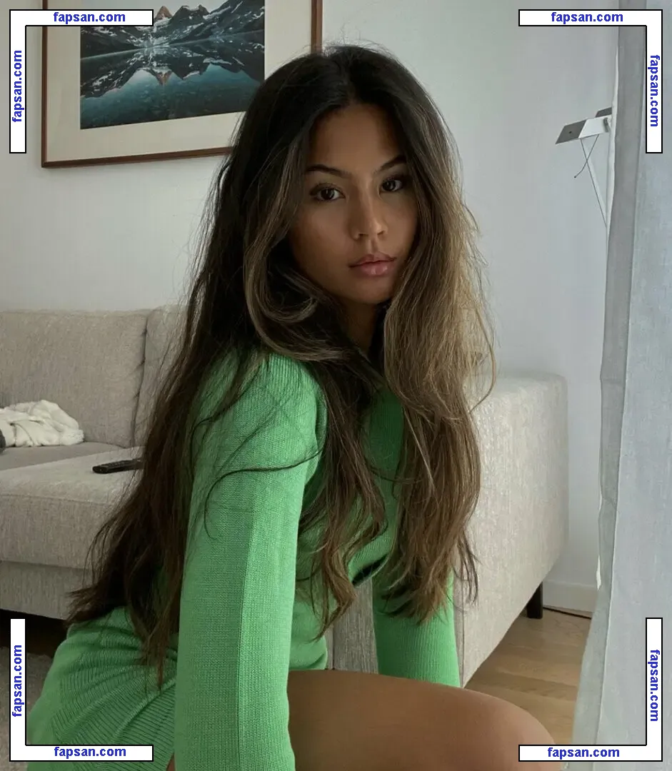 Nathalie Lok nude photo #0016 from OnlyFans