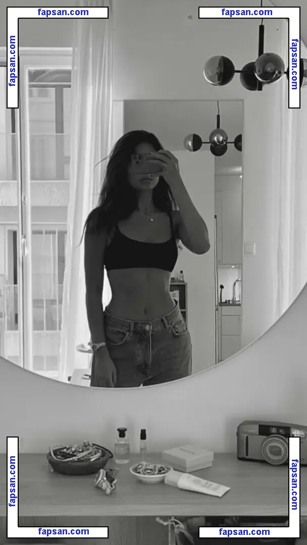 Nathalie Lok nude photo #0017 from OnlyFans