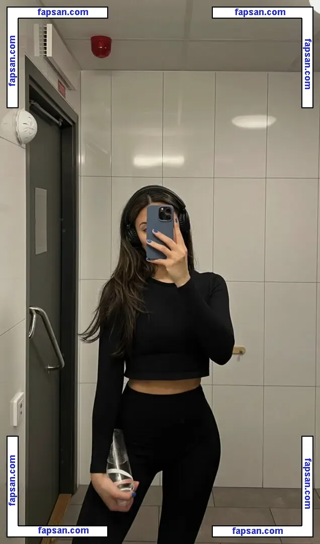 Nathalie Lok nude photo #0024 from OnlyFans