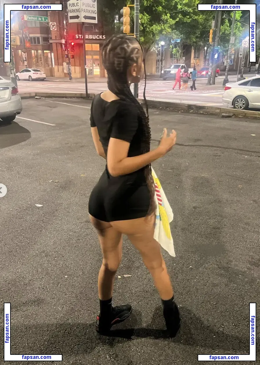 Nathifarukiyaa nude photo #0008 from OnlyFans