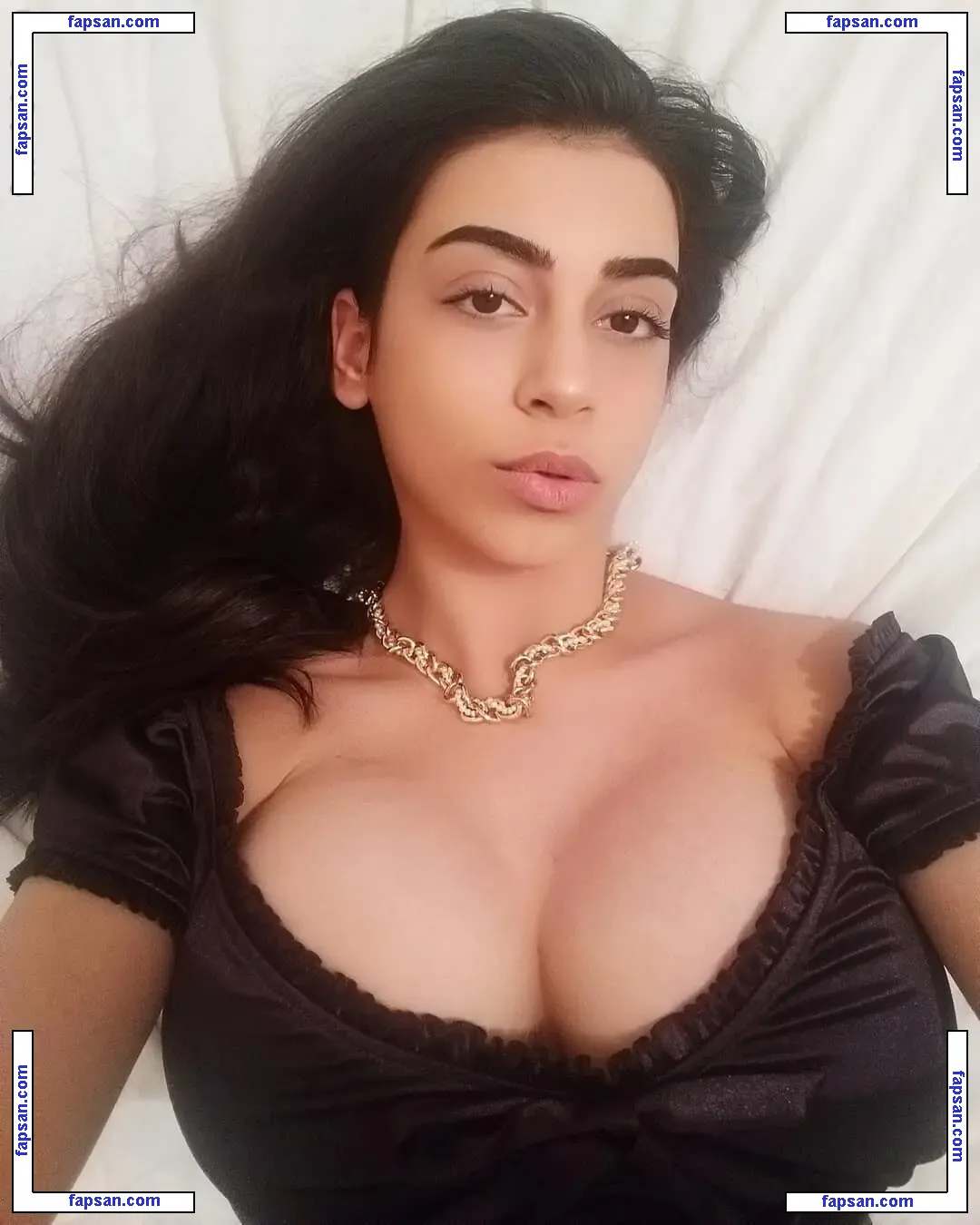 naturabody / mervdamla nude photo #0046 from OnlyFans