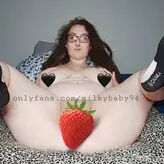 Natural & Thicc Milky Momma голая #0022