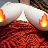 Natural & Thicc Milky Momma голая #0023