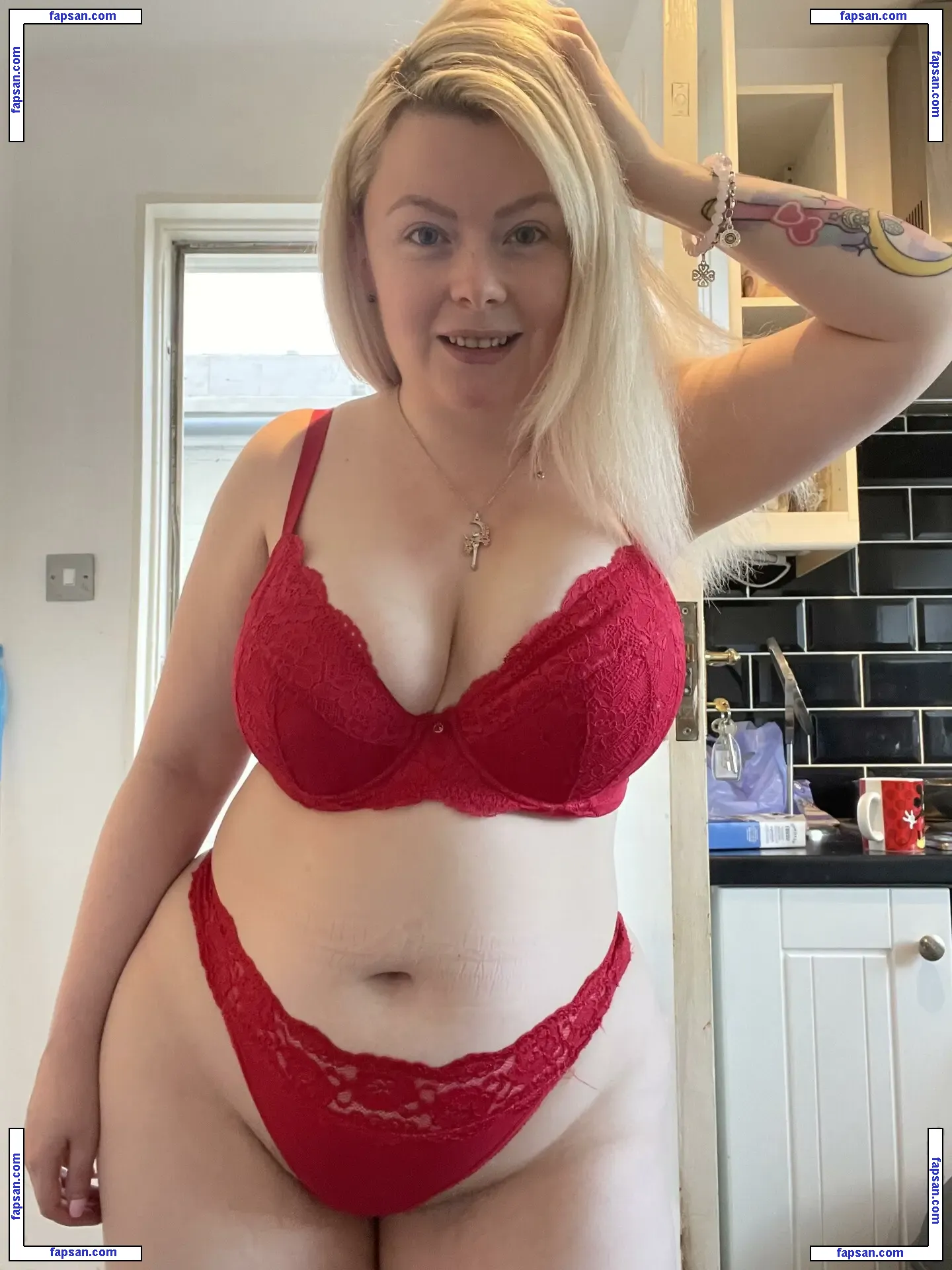 Naughty Danni nude photo #0029 from OnlyFans