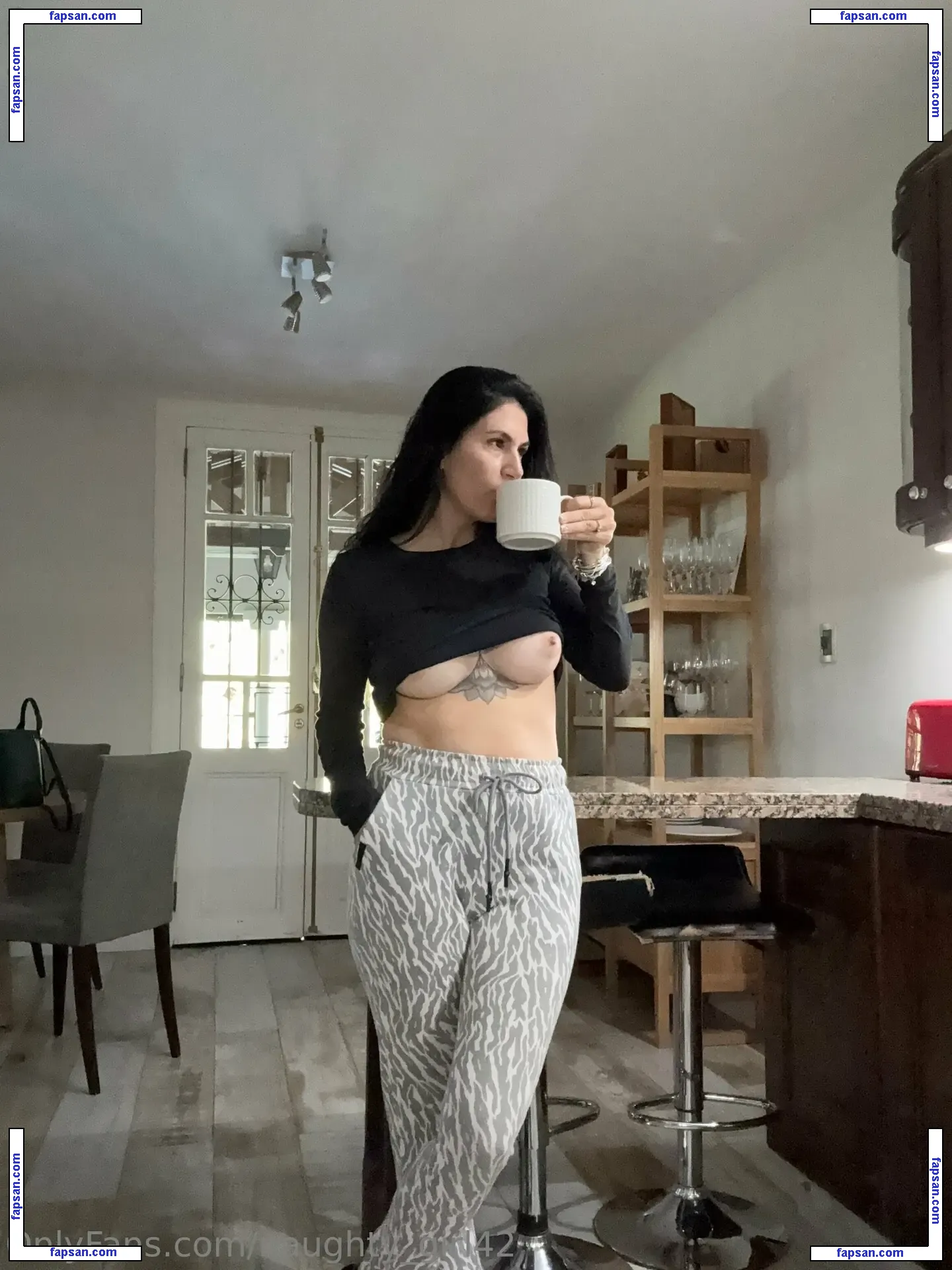 naughty_girl42 nude photo #0005 from OnlyFans