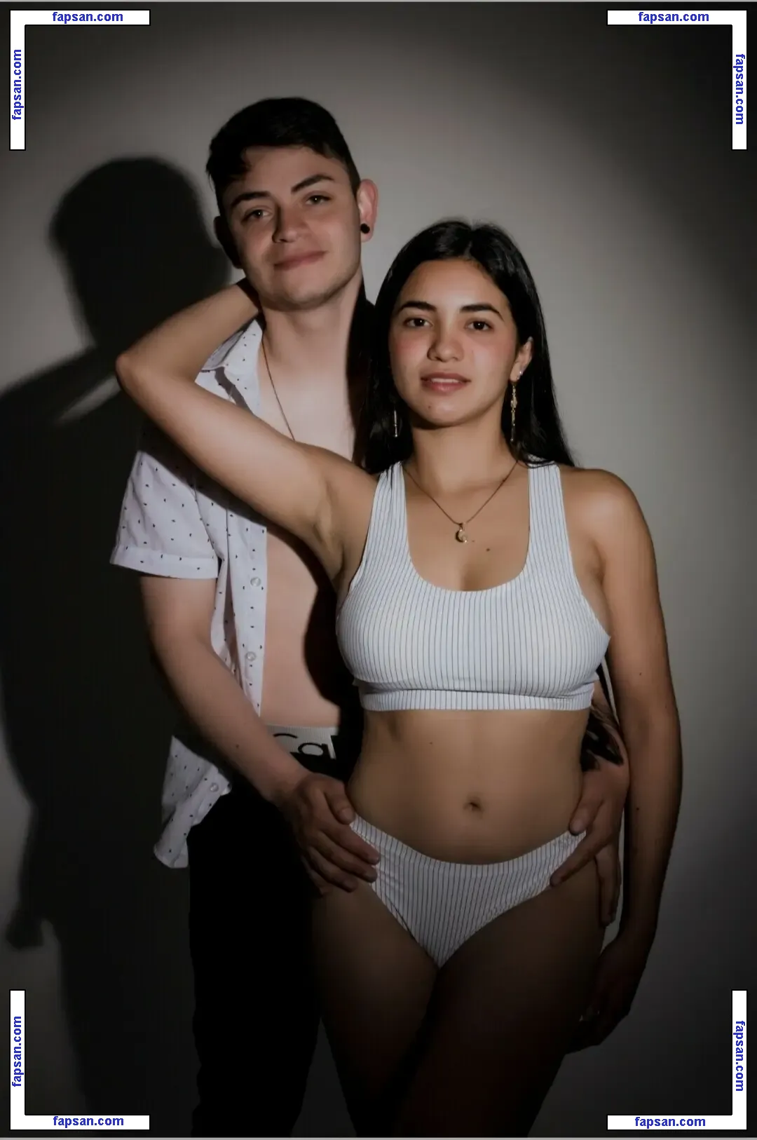 Naughty_Nights_Live голая фото #0002 с Онлифанс