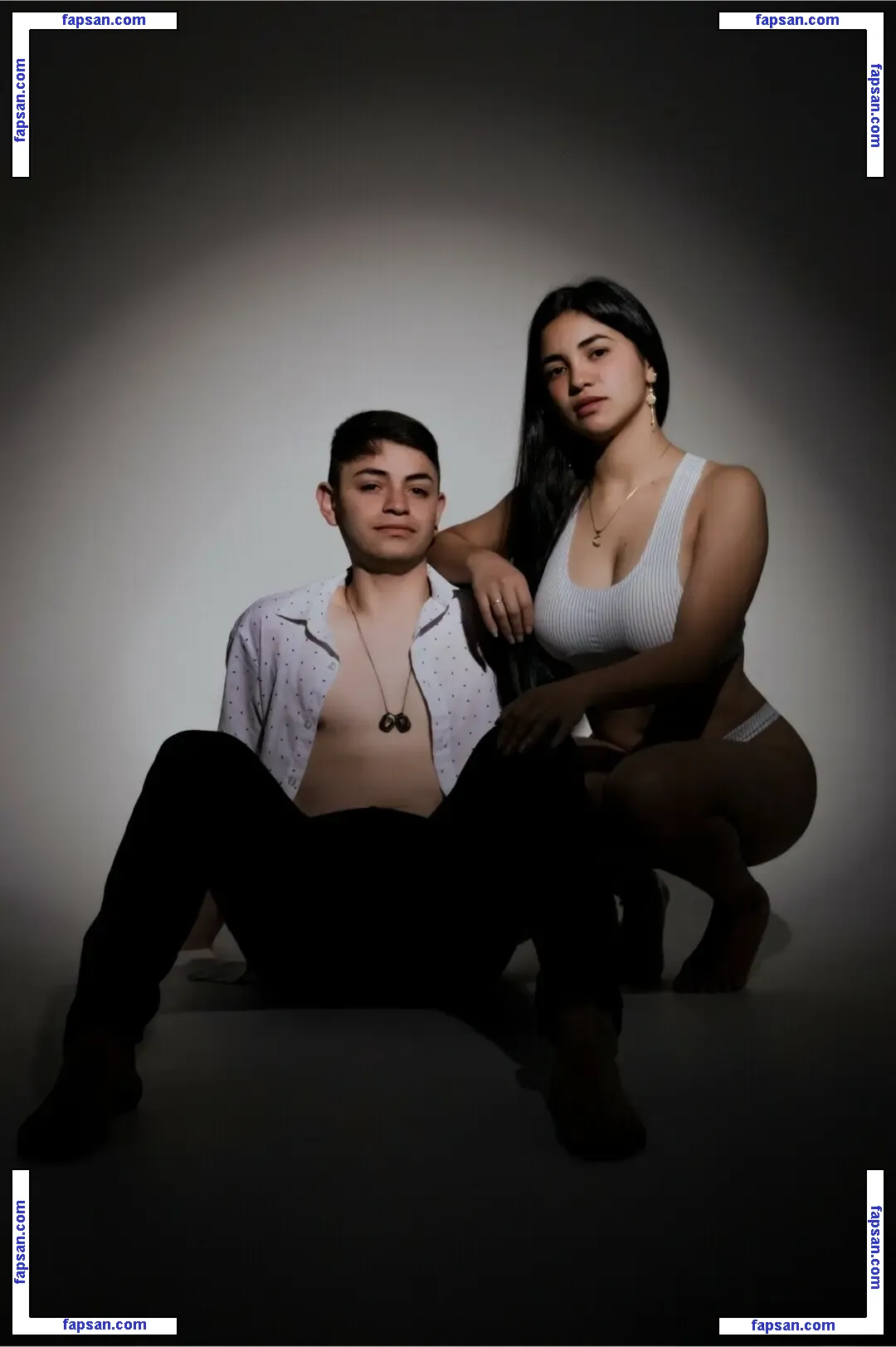 Naughty_Nights_Live голая фото #0007 с Онлифанс