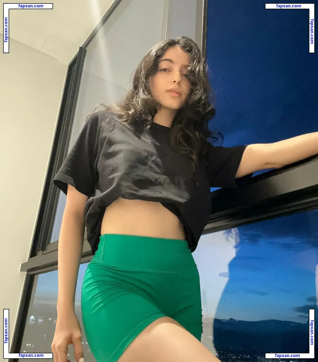 Naughty Samm nude photo #0004 from OnlyFans