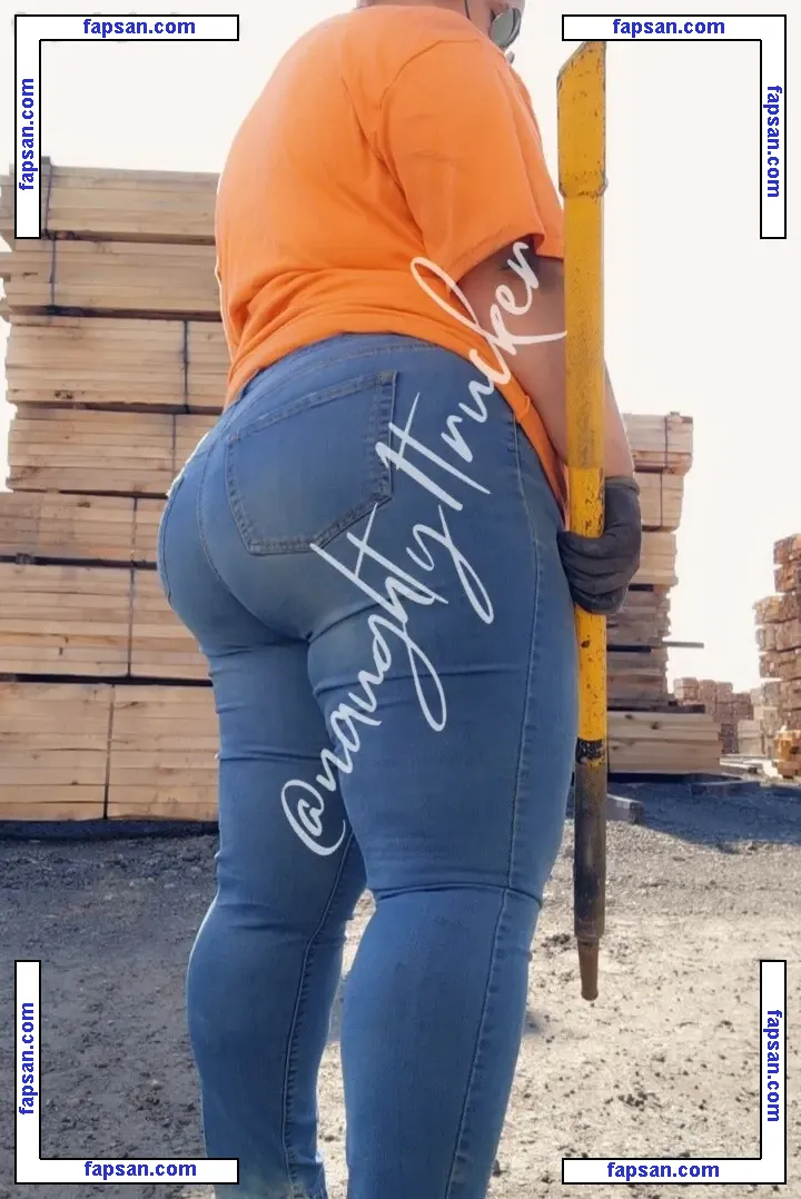 Naughty Trucker голая фото #0002 с Онлифанс