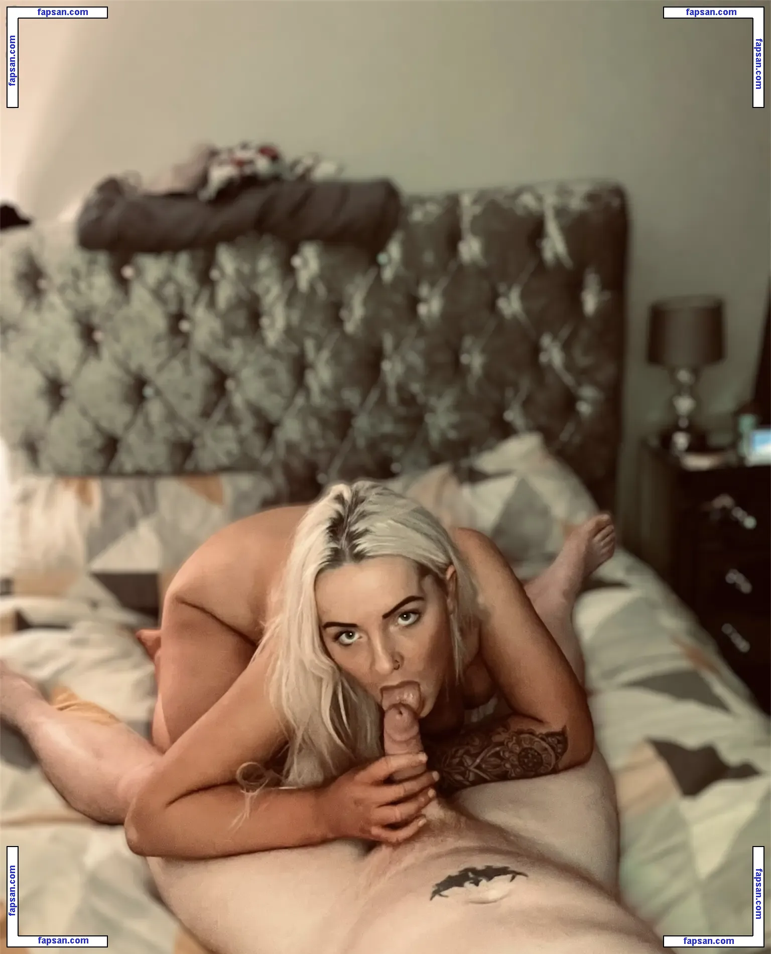 Naughtychlo nude photo #0003 from OnlyFans