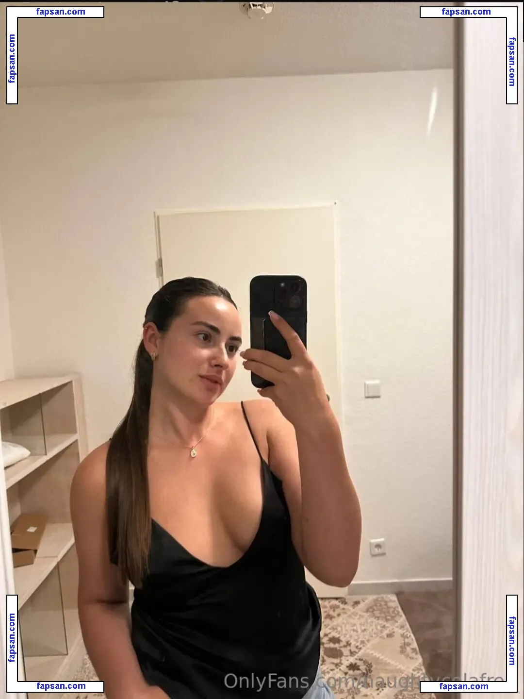 NaughtyCola nude photo #0079 from OnlyFans