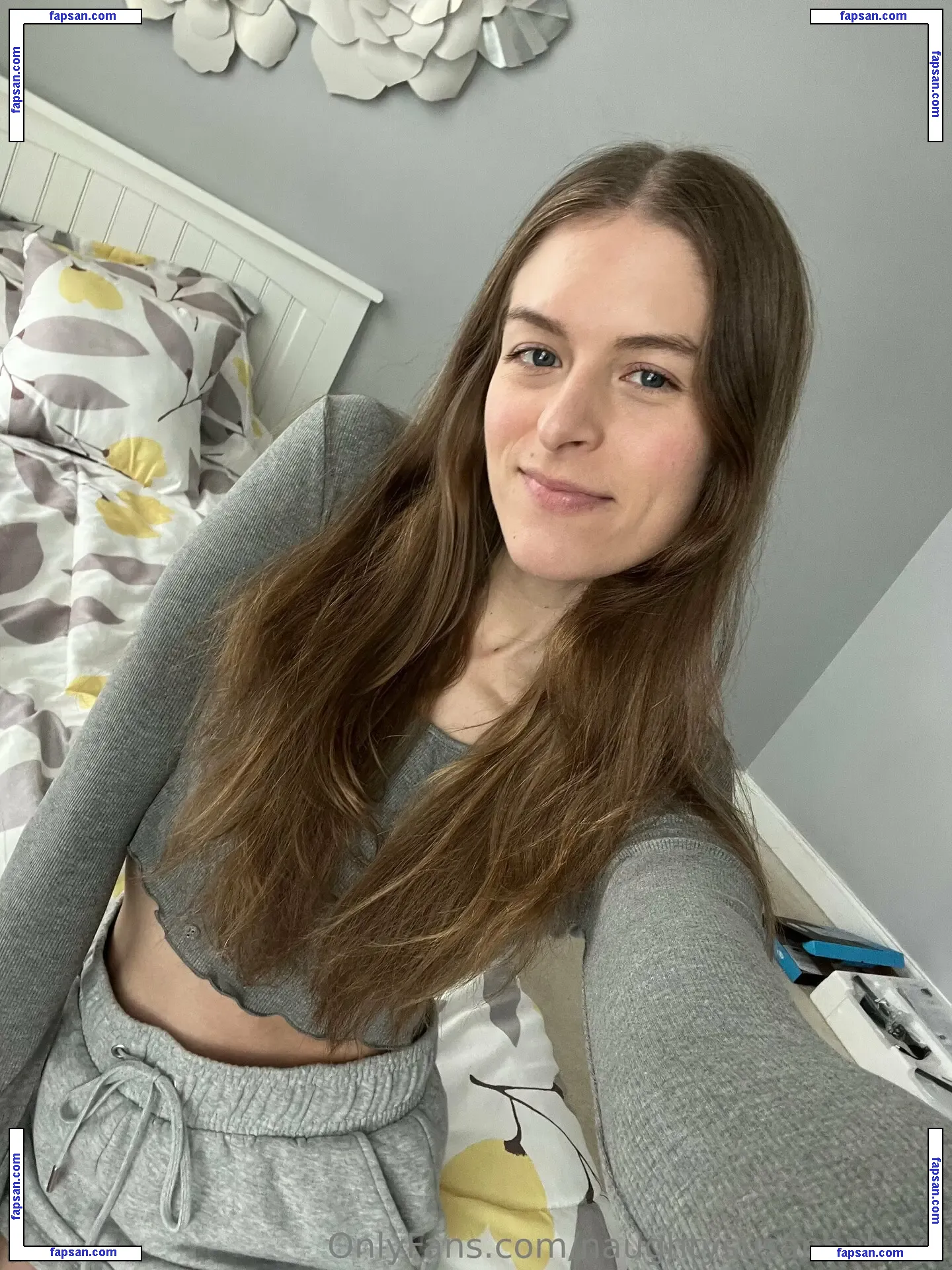 naughtysusannahxxx nude photo #0002 from OnlyFans