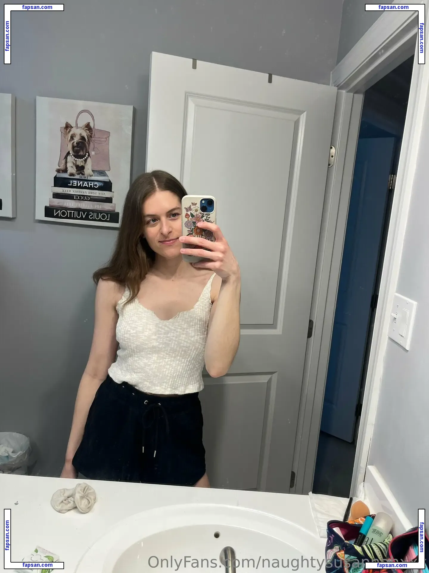 naughtysusannahxxx nude photo #0022 from OnlyFans