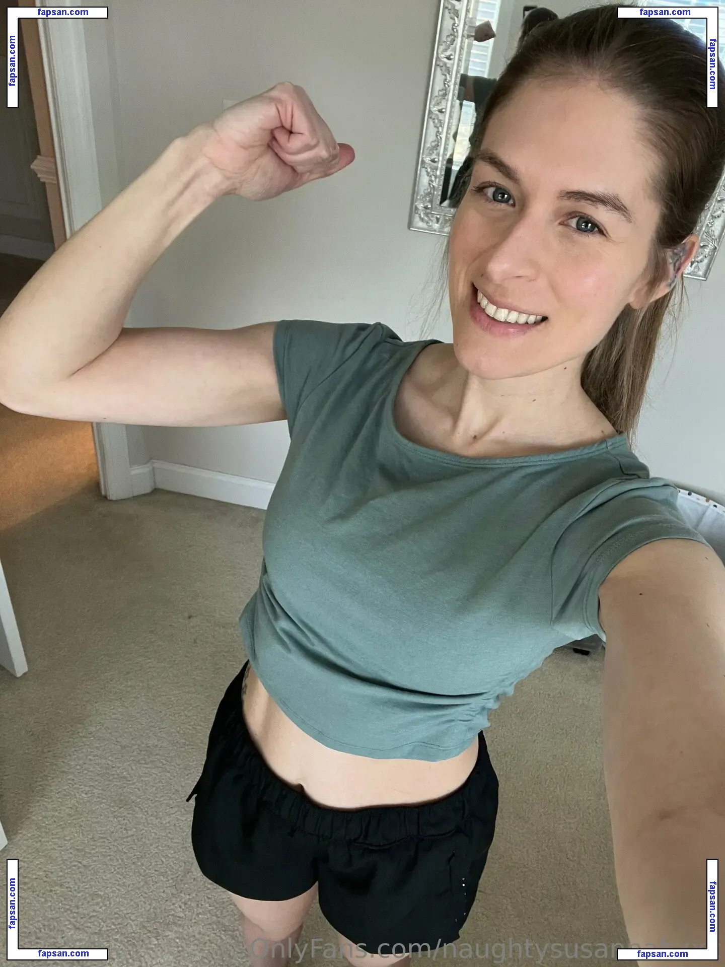 naughtysusannahxxx nude photo #0023 from OnlyFans