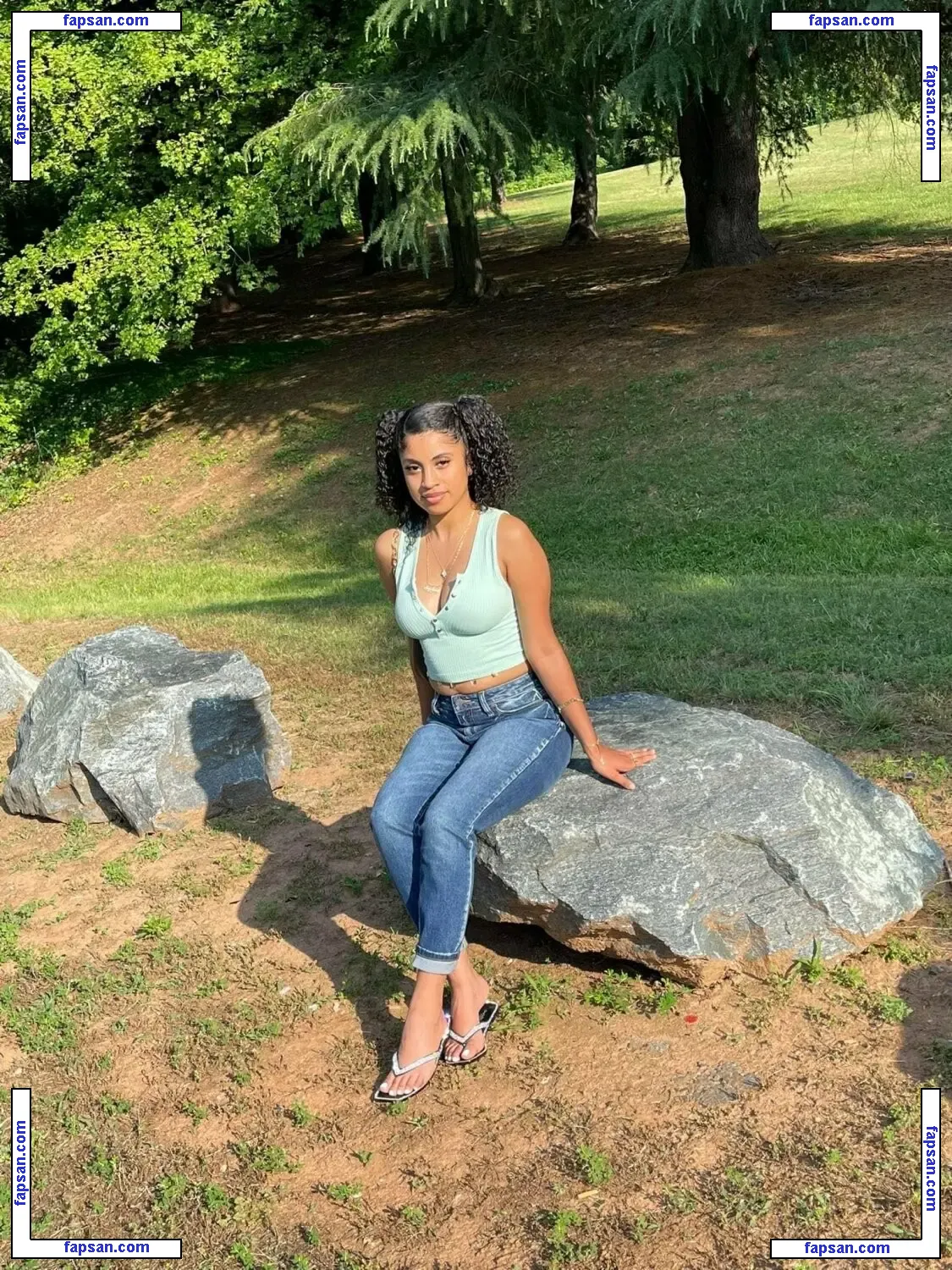 Naydelin nude photo #0006 from OnlyFans