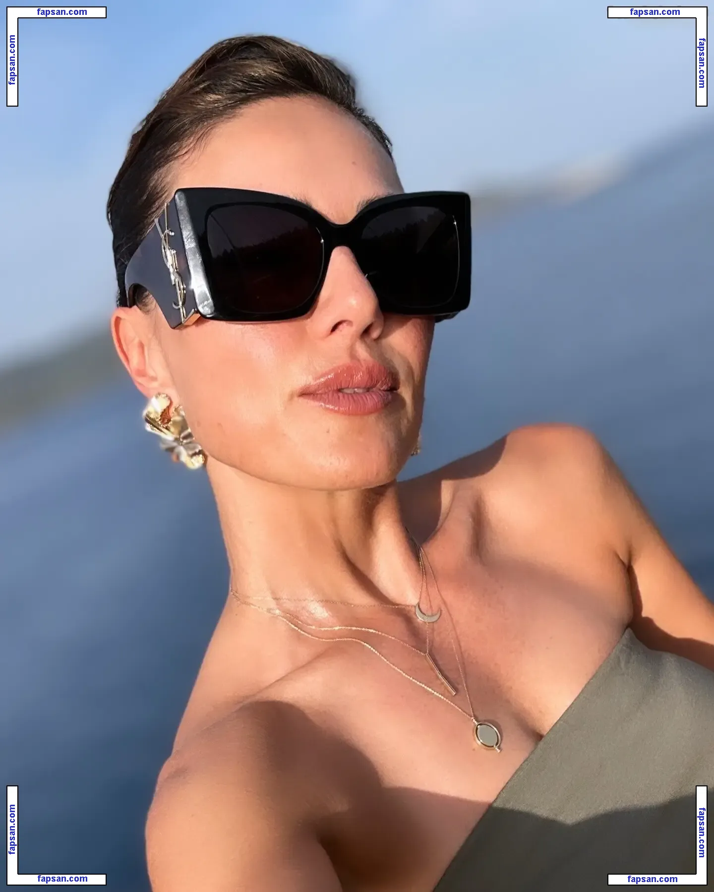 Nazan Eckes nude photo #0556 from OnlyFans