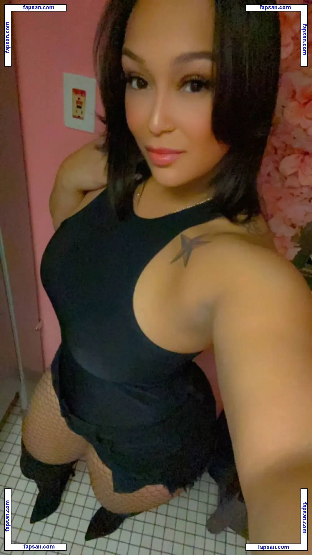 nd_creatorshub голая фото #0003 с Онлифанс