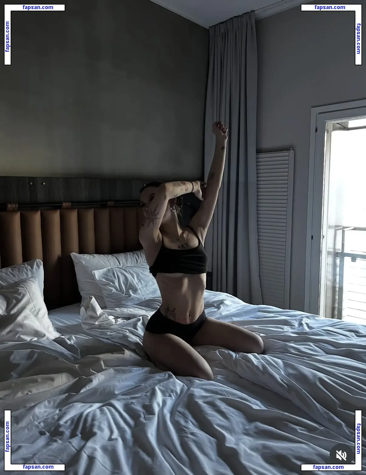 Neea Kuosmanen голая фото #0001 с Онлифанс